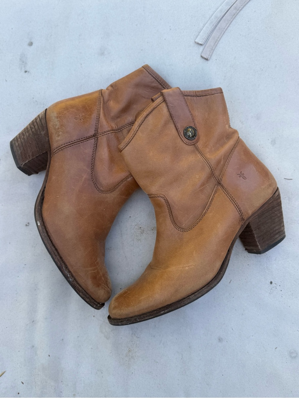 Jackie Button Short- Cognac